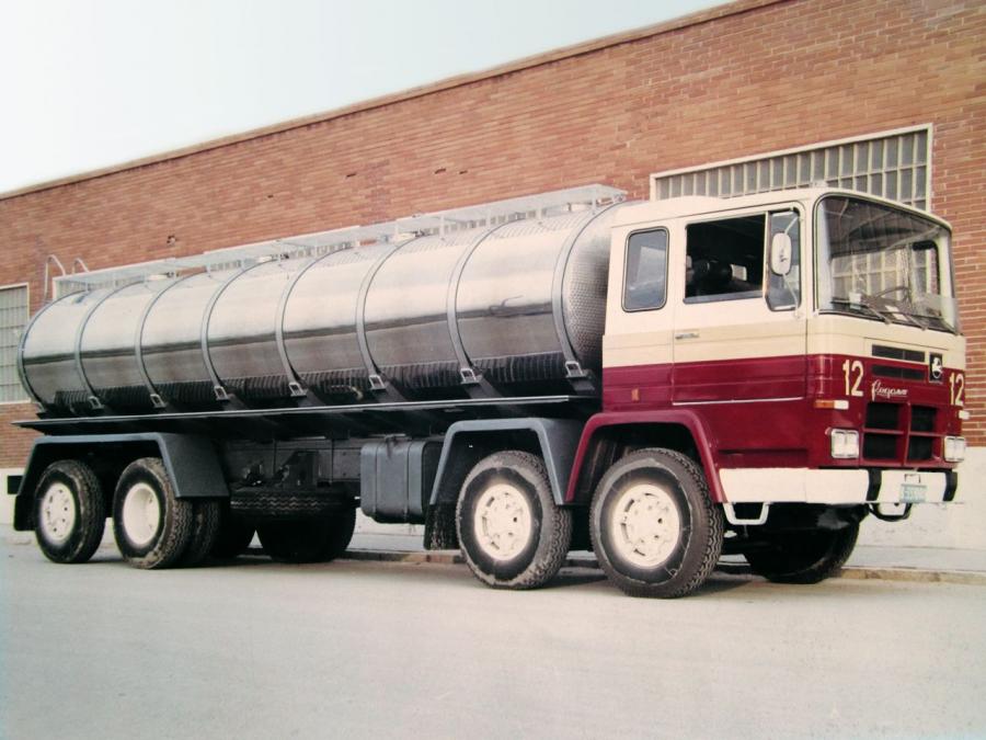 Pegaso Cuadradas 2089 8x2 Tanker '1972